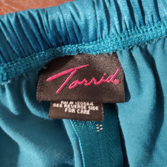 Vtg Torrid Satin Lace Sleeveless Top Plus Size 2X Y2K Sexy Going Out Whimsigoth - Picture 6 of 10